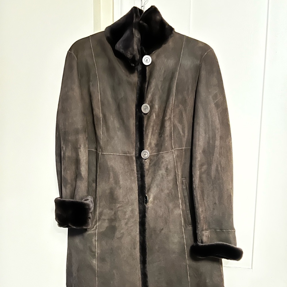 Blue Duck Brown sheepskin shearling 7/8 inch coat. Brand new!